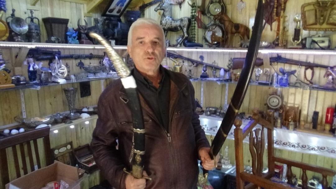 2 bin 500 tarihi par&ccedil;anın bulunduğu hobi bah&ccedil;esi ve hobi evi g&ouml;renleri hayran bırakıyor