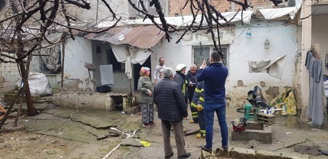 Suriyeli ailenin kaldığı evde yangın paniği