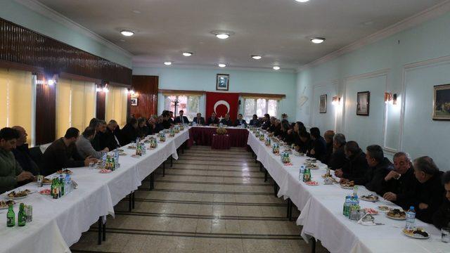 Şeker Dairesi Başkanı Hasdemir, pancar üreticileri ile bir araya geldi