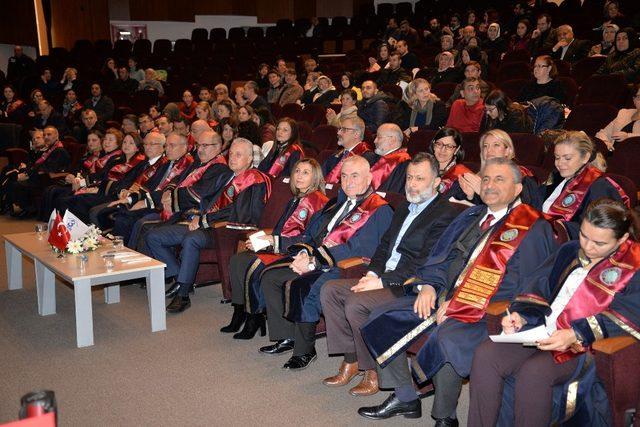 Yüksek lisans ve doktora yapan öğretmenlere ek ücret verilsin