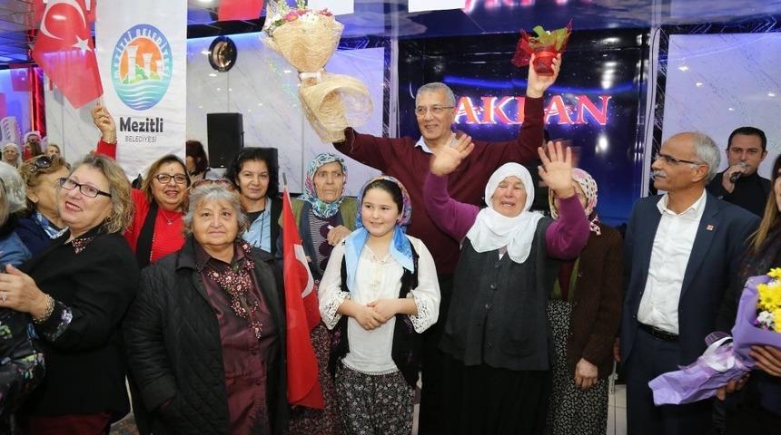 Başkan Tarhan, kadın &uuml;reticilerle bir araya geldi