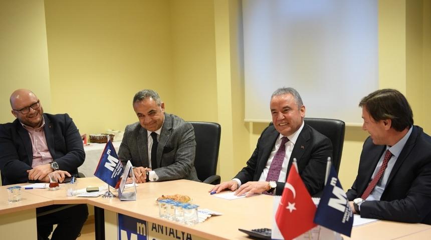 Başkan B&ouml;cek: &ldquo;Antalya planlı, kurallı ve kimlikli bir kent olacak&rdquo;