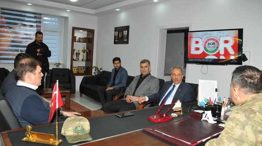 Başkan Akkaya se&ccedil;im &ccedil;alışmalarını s&uuml;rd&uuml;r&uuml;yor