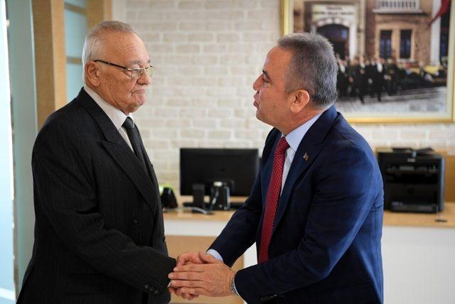 Başkan Adayı B&ouml;cek, CHP&rsquo;li isimleri ağırladı 1