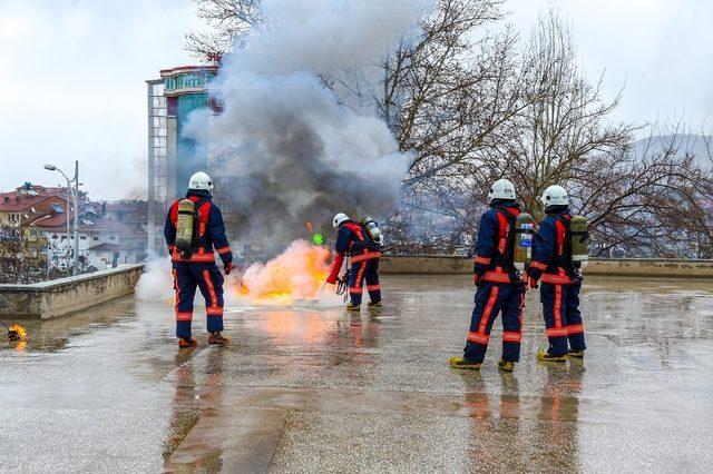 Büyükşehir İtfaiyesi 2018 yılında 2 bin 805 olaya müdahale etti