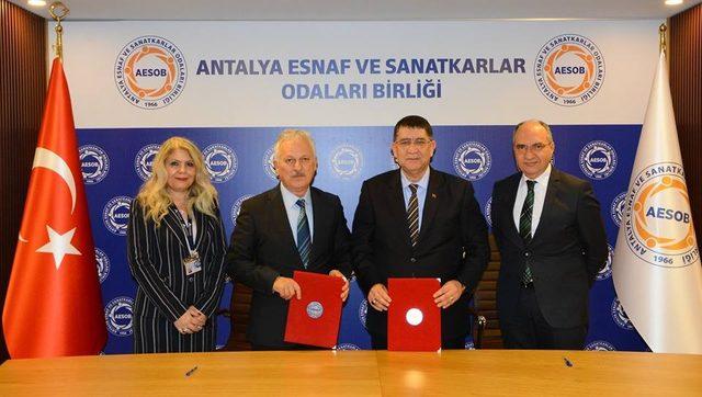 AESOB İle Antalya Bilim Üniversitesi Arasında Eğitim İş Birliği