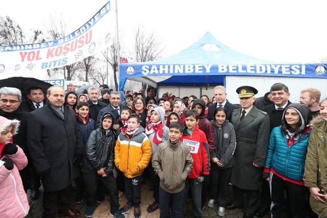 Şahinbey’de 98. yıl coşkusu