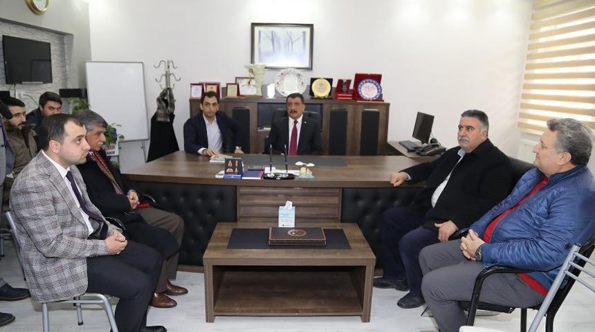 G&uuml;rkan&rsquo;dan hizmet vurgusu