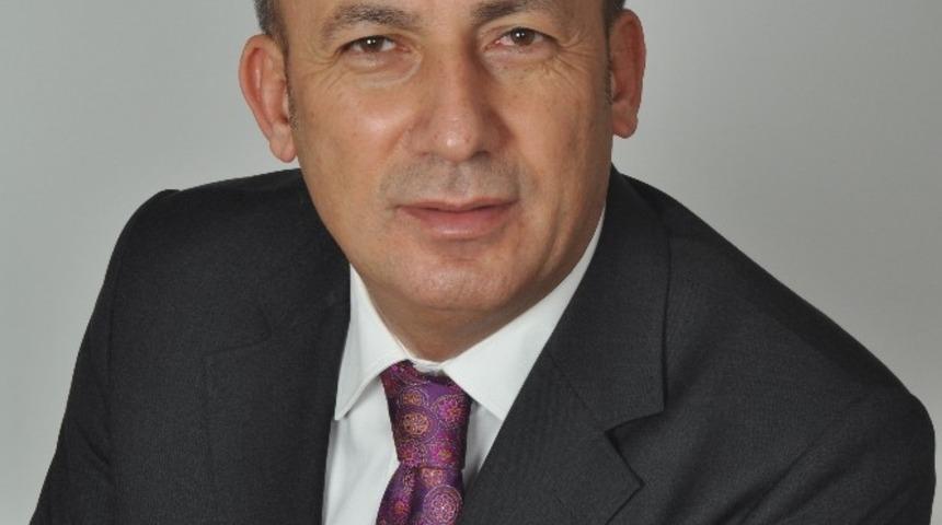 Özata, ittifak için adaylıktan çekildiğini duyurdu