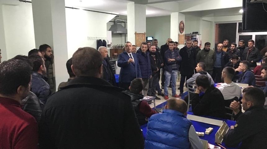 MHP&rsquo;li başkan adayı Bıyık sevenleri evlere sığmadı