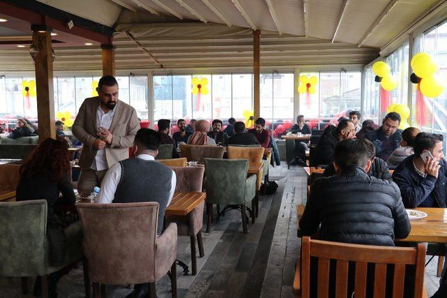 Başkan Berge’den kafe açılışı