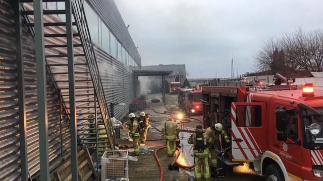 Silivri'de fabrika yangını (1)