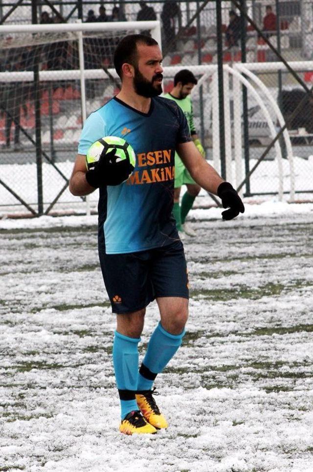 Kayserili Futbolcu kaza kurbanı oldu