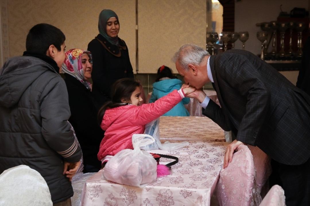 Yıldırım: &ldquo;Kısa zamanda kapalı semt pazarlarını hayata ge&ccedil;ireceğiz&rdquo;