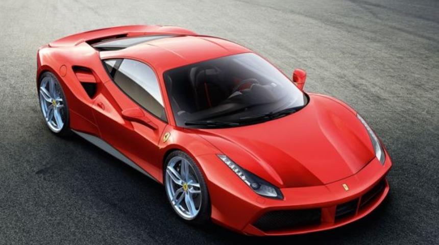 Ferrari 10.000 satış rakamına ulaştı!