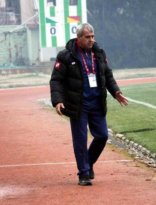 Salihli Belediyespor galibiyet istiyor