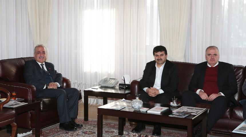 Rekt&ouml;r &Ccedil;omaklı: &ldquo;Sivil Toplum Kuruluşlarını &Ouml;nemsiyoruz&rdquo;