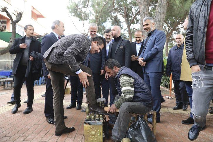 Zeybekci, ilçe ziyaretlerini sürdürüyor G1