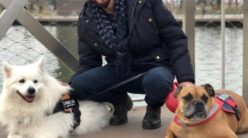 &Ouml;ğretmen, 'K&ouml;peklerime iyi bakın' notu bırakıp intihar etti