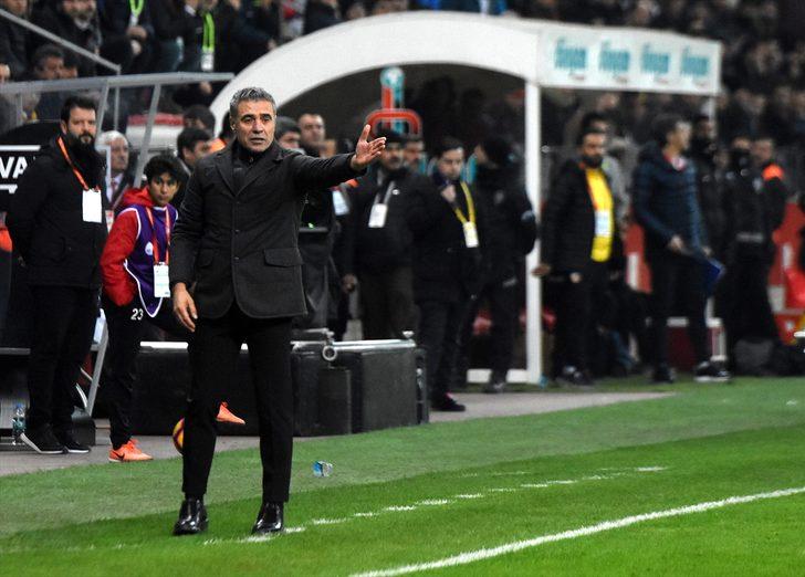 Ersun Yanal'ın oyuncu değişiklikleri tartışma konusu oldu G5