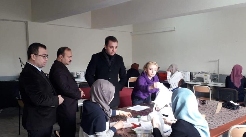 81 kursta bin 725 kişiye eğitim