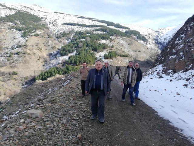 Bölgenin kaderini değiştirecek yolu bekliyorlar