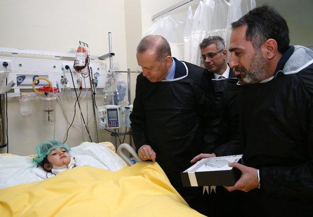 Cumhurbaşkanı Erdoğan, minik Havva’yı ziyaret etti
