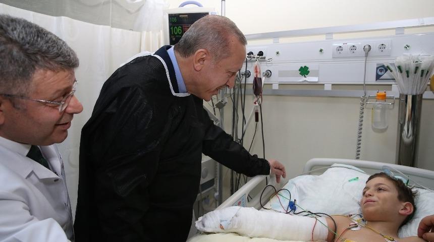 Cumhurbaşkanı Erdoğan, minik Havva&rsquo;yı ziyaret etti