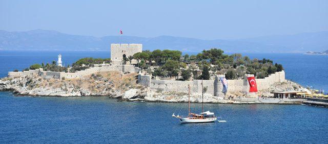 Aydın Büyükşehir'den Kuşadası Belediyesi'ne haciz