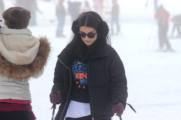 Uludağ’da sis altında kayak keyfi G4