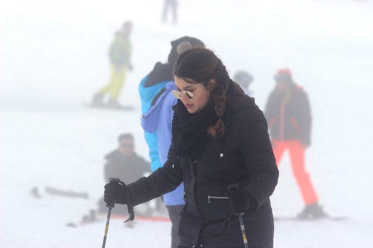 Uludağ’da sis altında kayak keyfi G5