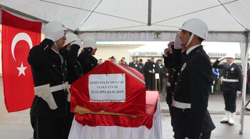 Gaziantep şehidi t&ouml;renle memleketine uğurlandı