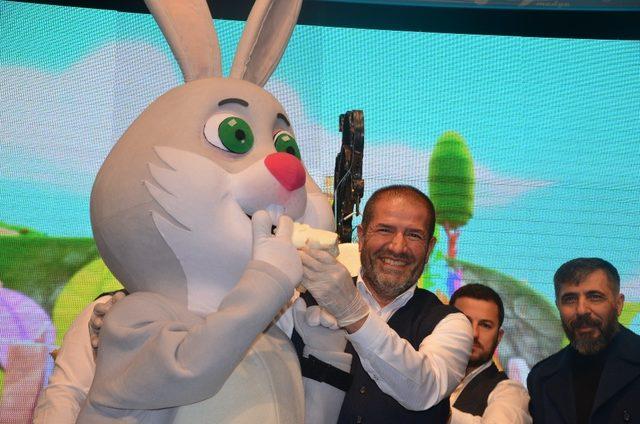 Akıllı Tavşan Momo’dan dondurma şov
