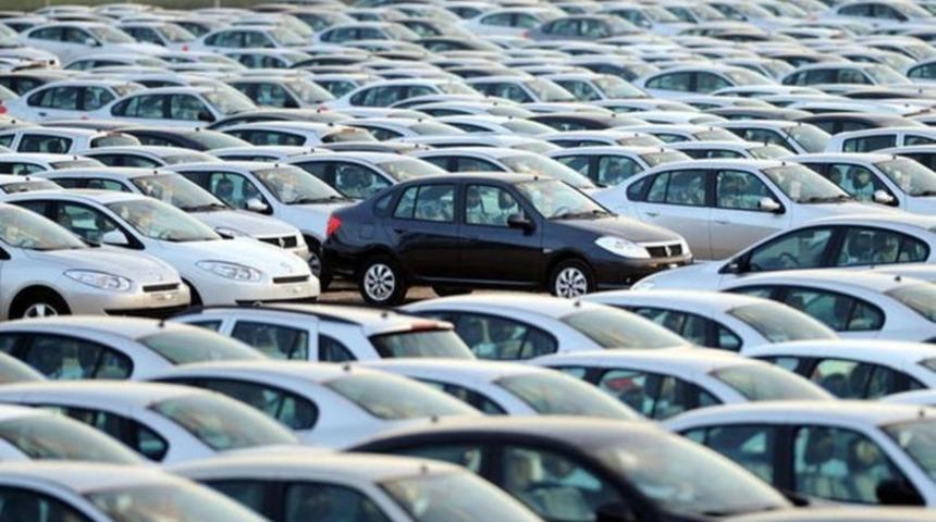 Yüksek faizler otomotive el freni çektirdi 