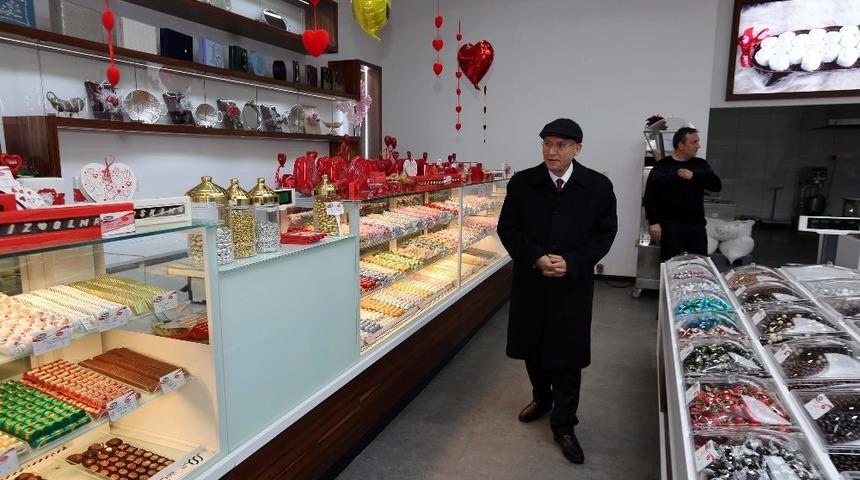 Başkan Yaşar iş&ccedil;ilerle bir araya geldi