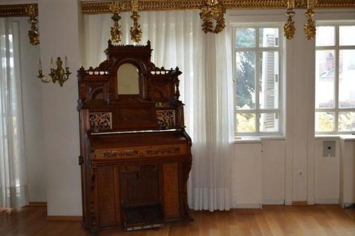 Özal Ailesi'nin köşkü satışta! İşte malikaneden fotoğraflar... G1