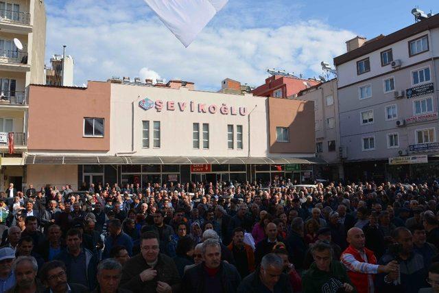 Karaçelik; “Demokrasiyi ayaklar altına aldılar”