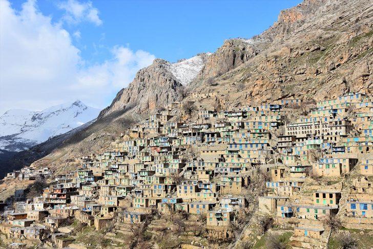 İran'ın Irak sınırındaki taş evler büyülüyor  G1