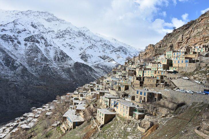 İran'ın Irak sınırındaki taş evler büyülüyor  G2