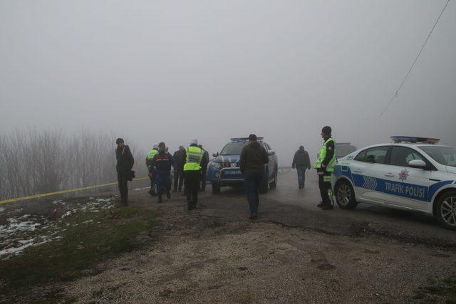 Bolu Dağı'nda yol kenarına atılan valizin içinden ceset çıktı