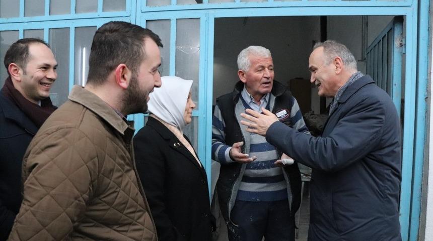 Başkan adayı &Ouml;zl&uuml; Yeni Sanayi&rsquo;de renkli anlar yaşadı