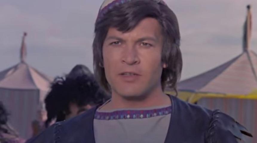 Defalarca izledik ama bu hatayı yeni fark ettik 