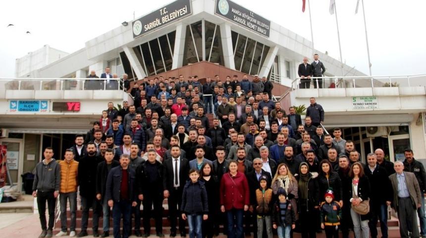 Cumhur İttifakının gen&ccedil;leri Sarıg&ouml;l&rsquo;de kahvaltıda buluştu