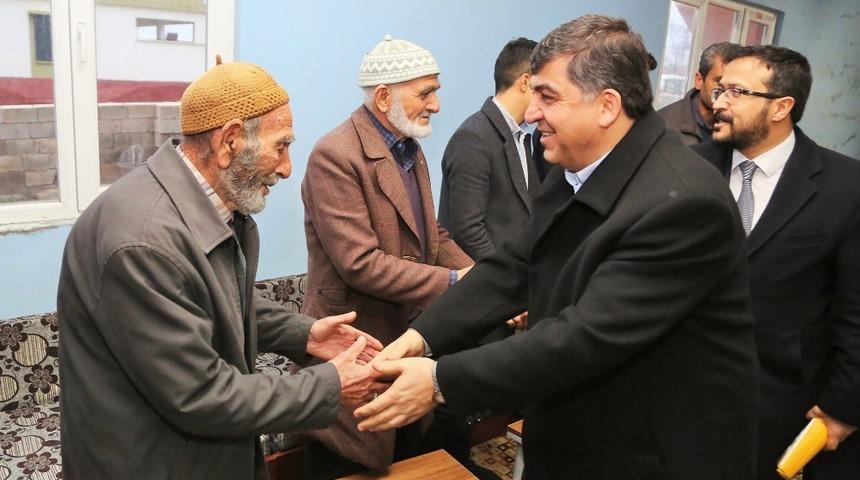 Fadıloğlu&rsquo;na kırsaldan yoğun ilgi