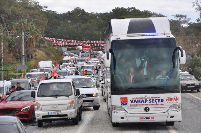 Seçer, Gülnar ve Anamur’da gövde gösterisi yaptı