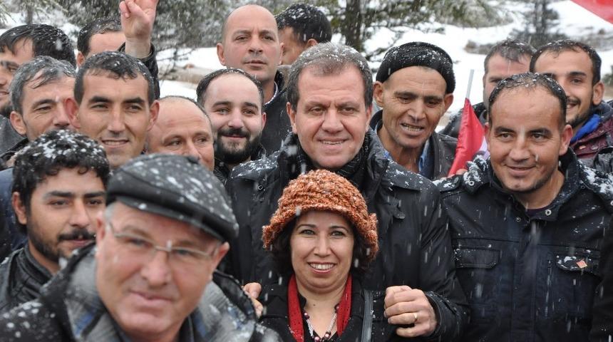 Se&ccedil;er, G&uuml;lnar ve Anamur&rsquo;da g&ouml;vde g&ouml;sterisi yaptı