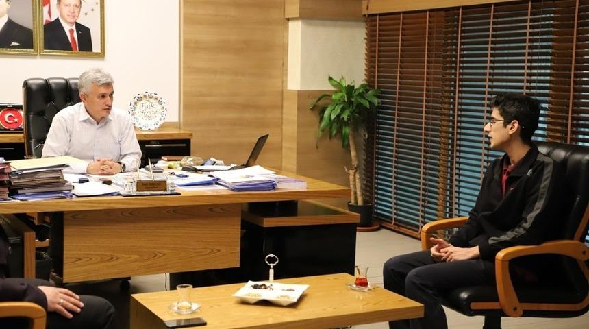 Cizreli &ouml;ğrenci Newton-Carten geometri &ccedil;alıştayına davet edildi