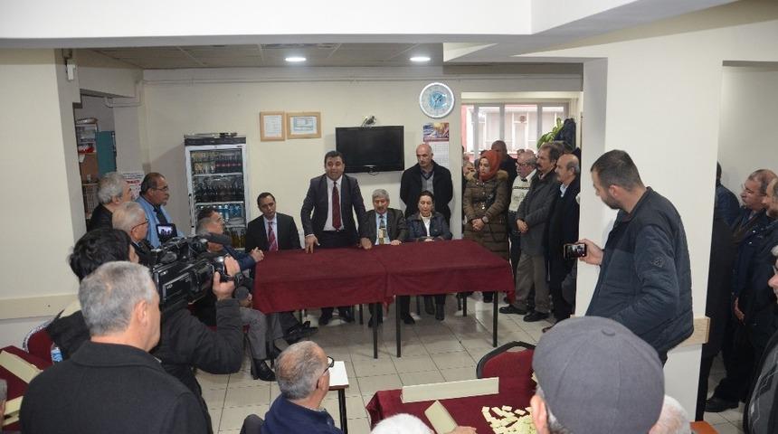 CHP&rsquo;li G&ouml;k&ccedil;e se&ccedil;im &ccedil;alışmalarını s&uuml;rd&uuml;r&uuml;yor