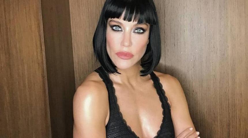 Deniz Akkaya hamburger paylaşımıyla şaşırttı!