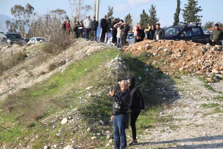 Ekipler kurtarmaya çalıştı, onlar telefona sarıldı! Antalya'da ilginç görüntüler G1
